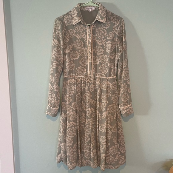 DownEast Dresses & Skirts - Long sleeve collared pleated dress